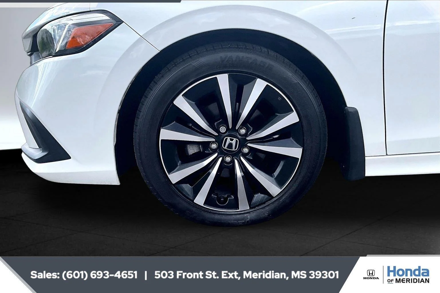 Used 2022 Platinum White Pearl Honda EX image 7