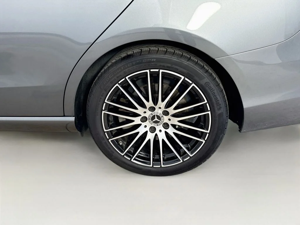 Used 2023 Gray Mercedes-Benz C 300 image 31