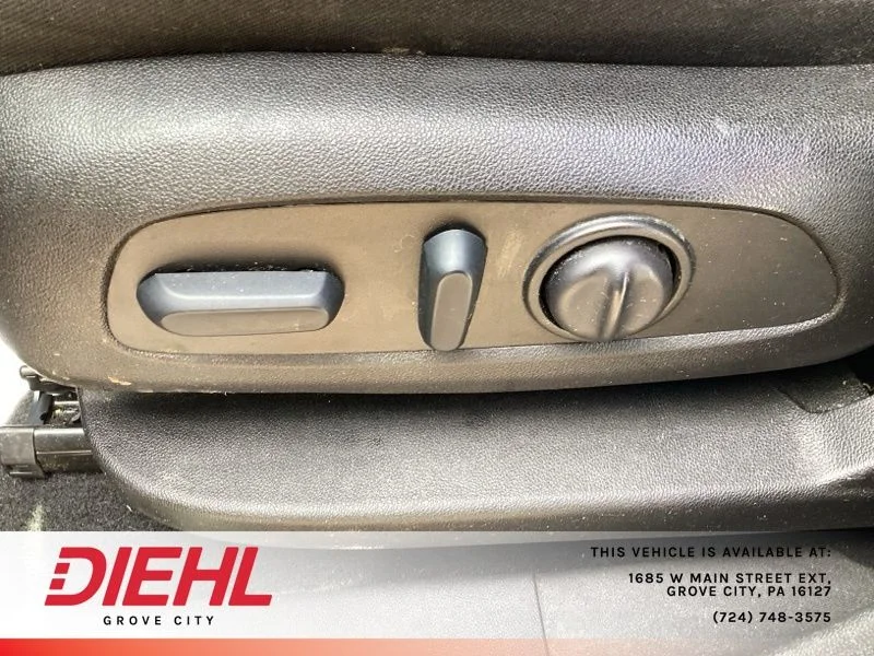 Used 2022 Red Chevrolet LT image 23