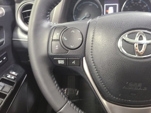 Used 2016 Classic Silver Metallic Toyota Limited image 27