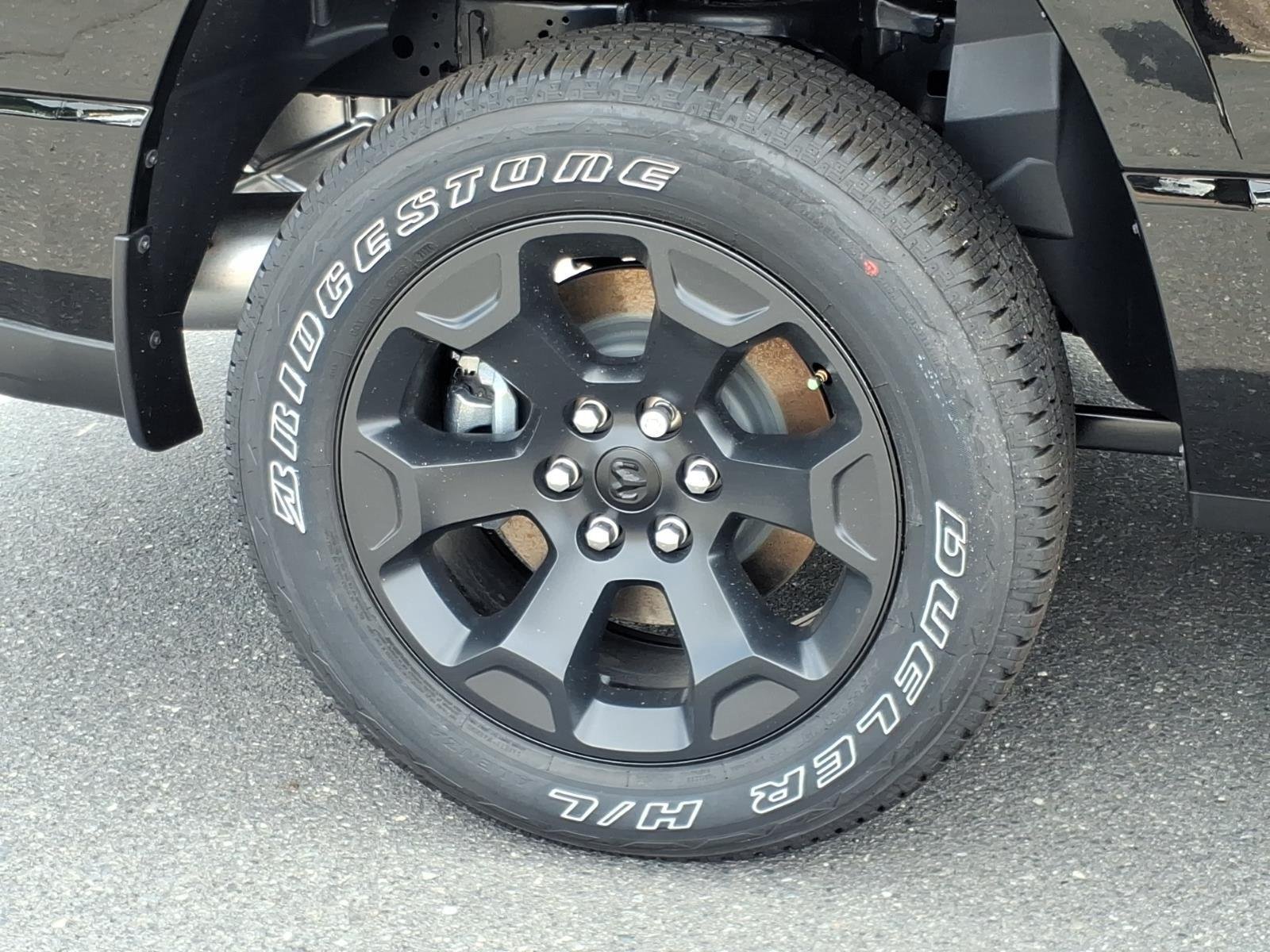 New 2026 Diamond Black Crystal Pearlcoat RAM Express image 11