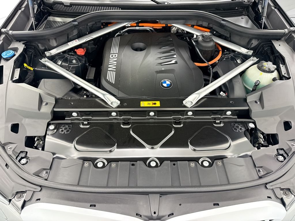 New 2026 Gray Metallic BMW xDrive50e image 28
