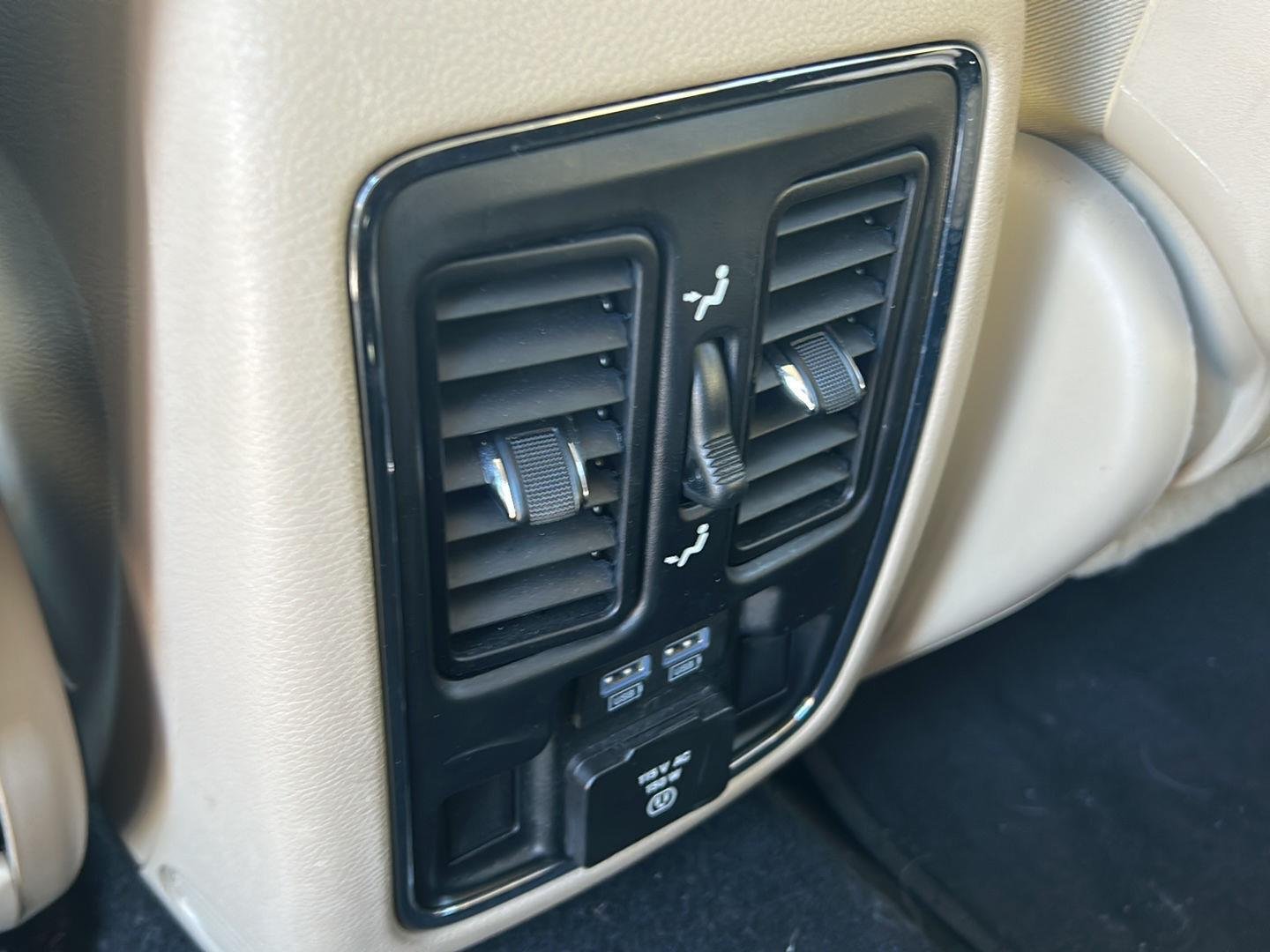 Used 2021 Bright White Clearcoat Jeep Limited image 15