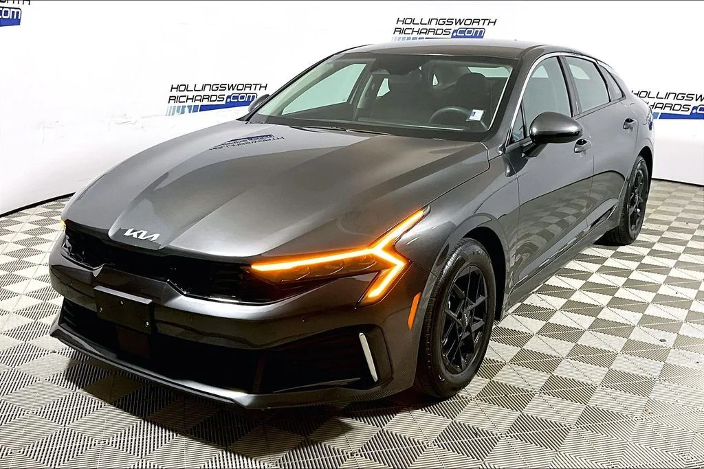 2025 Kia K5 LXS