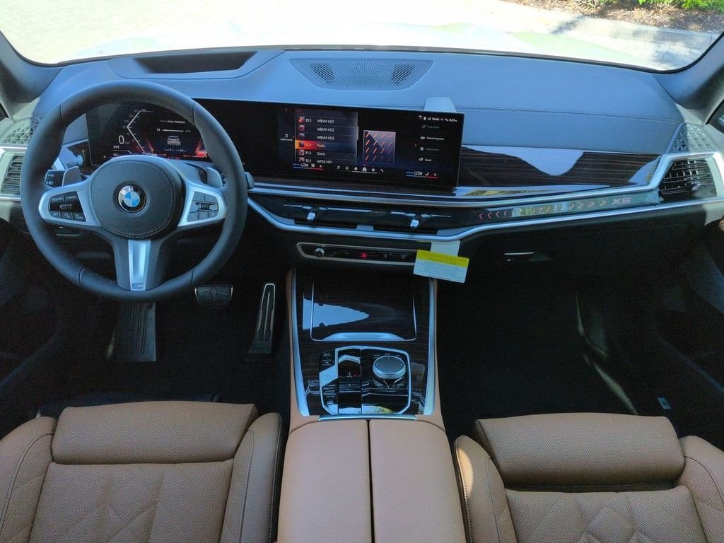 New 2026 White Metallic BMW xDrive40i image 15
