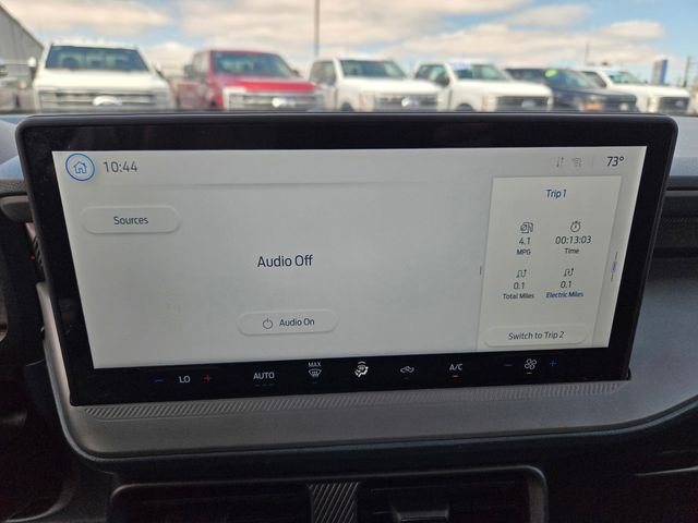 Used 2025 Beige Ford XL image 16