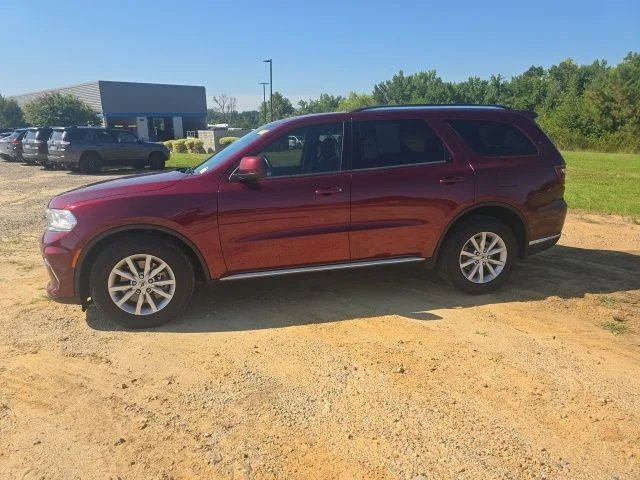 Used 2021 Red Dodge SXT Plus image 4