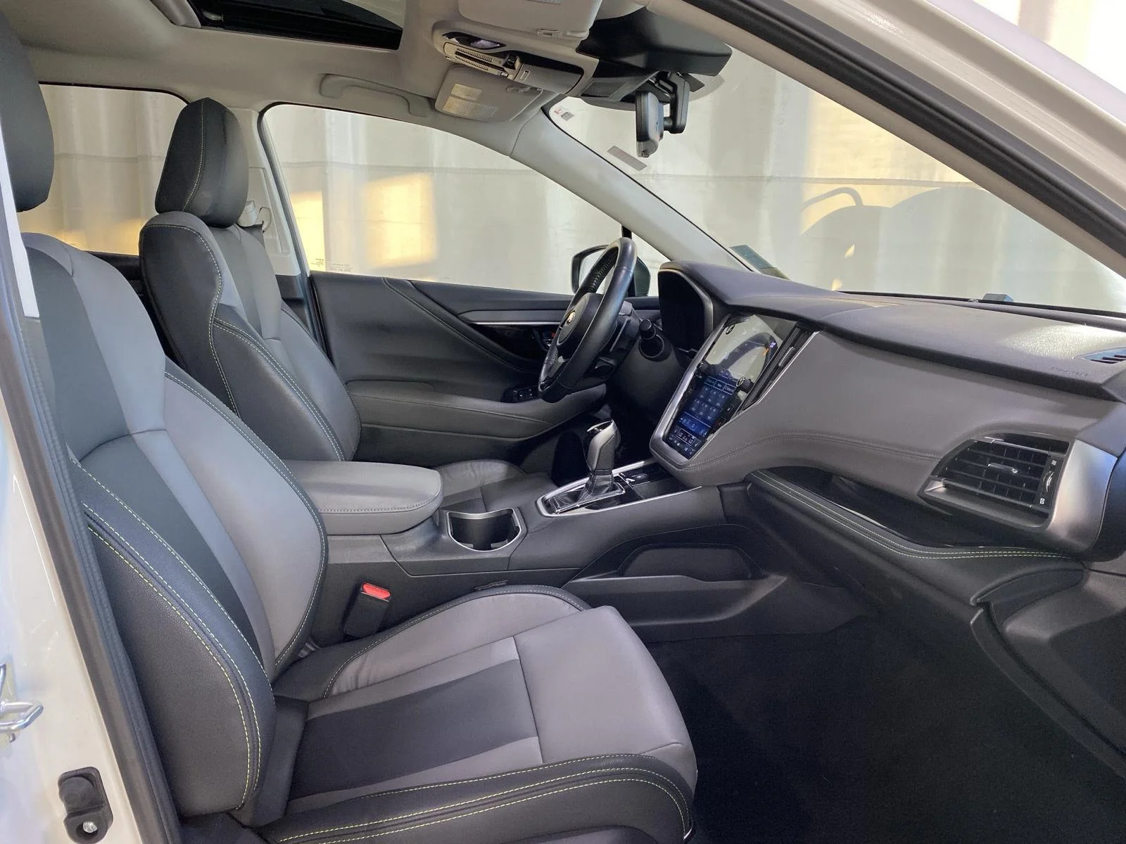 Used 2024 Crystal White Pearl Subaru Onyx Edition image 8