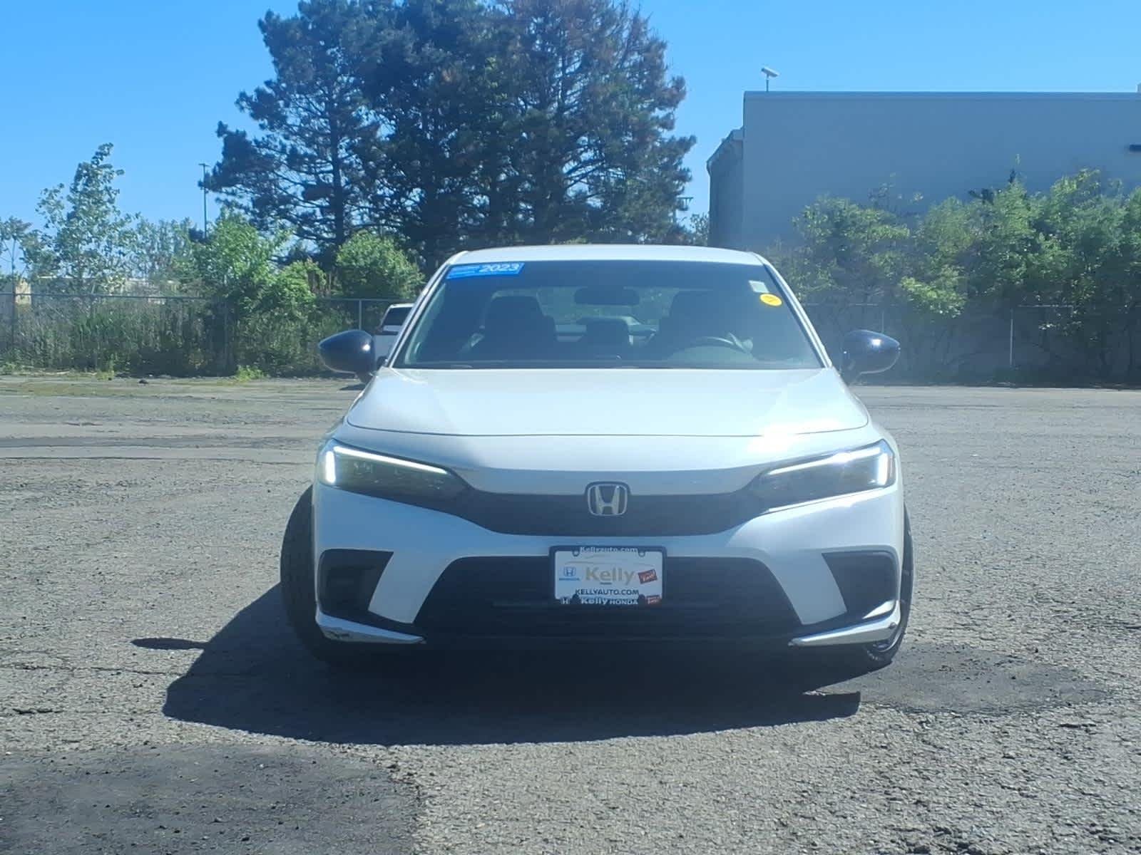 Certified Used 2023 Platinum White Pearl Honda Sport image 2