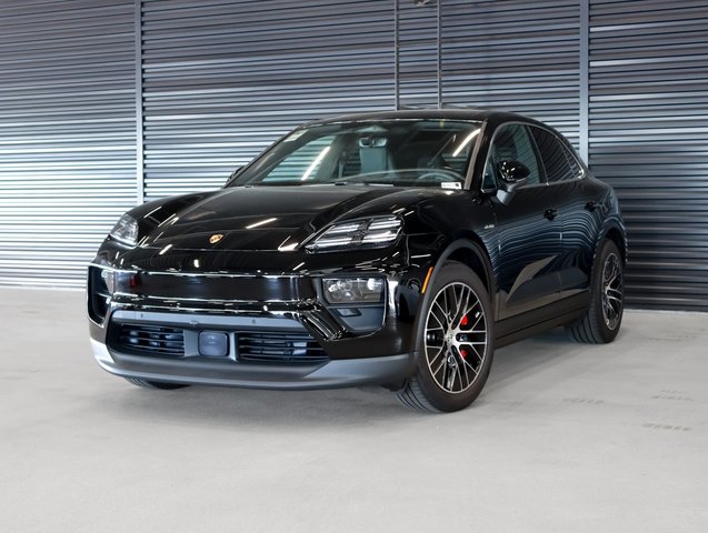 2025 Porsche Macan Electric 4S