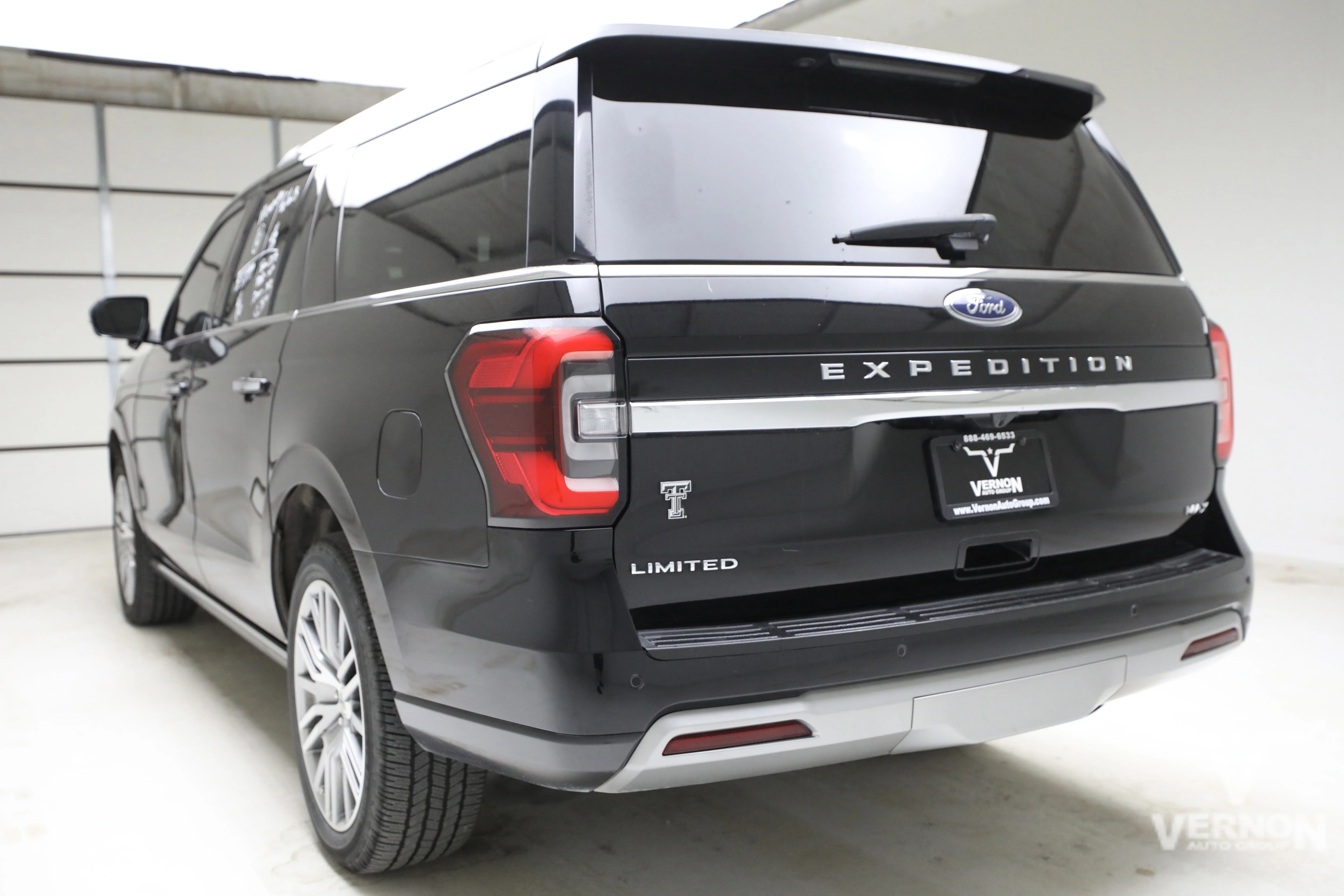 Pre-Owned 2023 Ford Expedition Max Limited 4x4