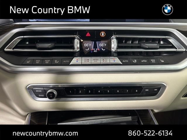 Used 2021 Arctic Grey Metallic BMW xDrive40i image 22