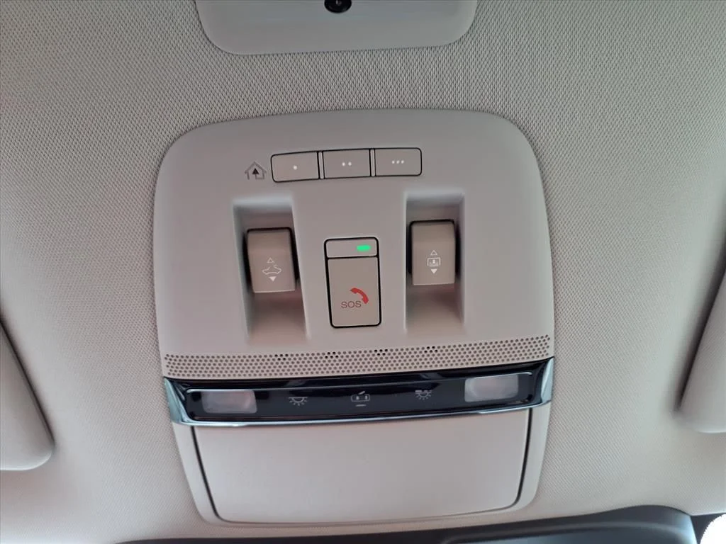 New 2026 Everest White TriCoat Nissan Platinum Reserve image 14