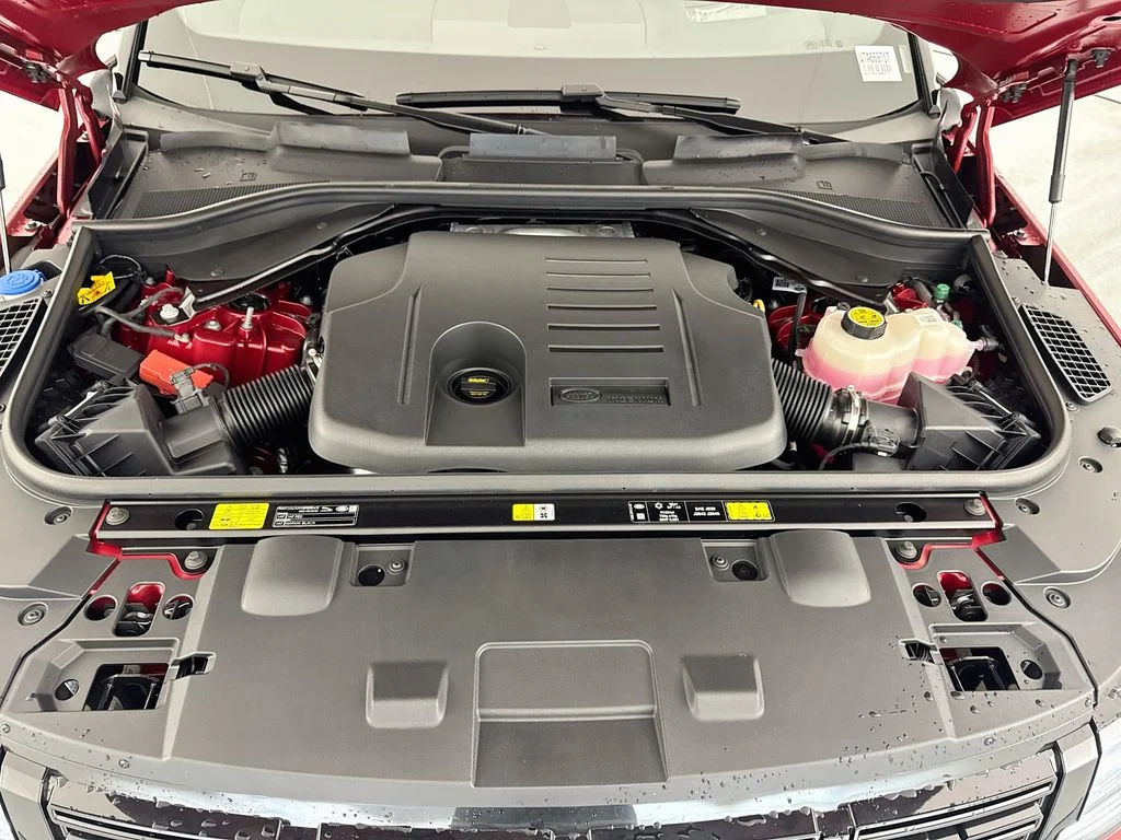 New 2026 Firenze Red Land Rover Dynamic SE image 31