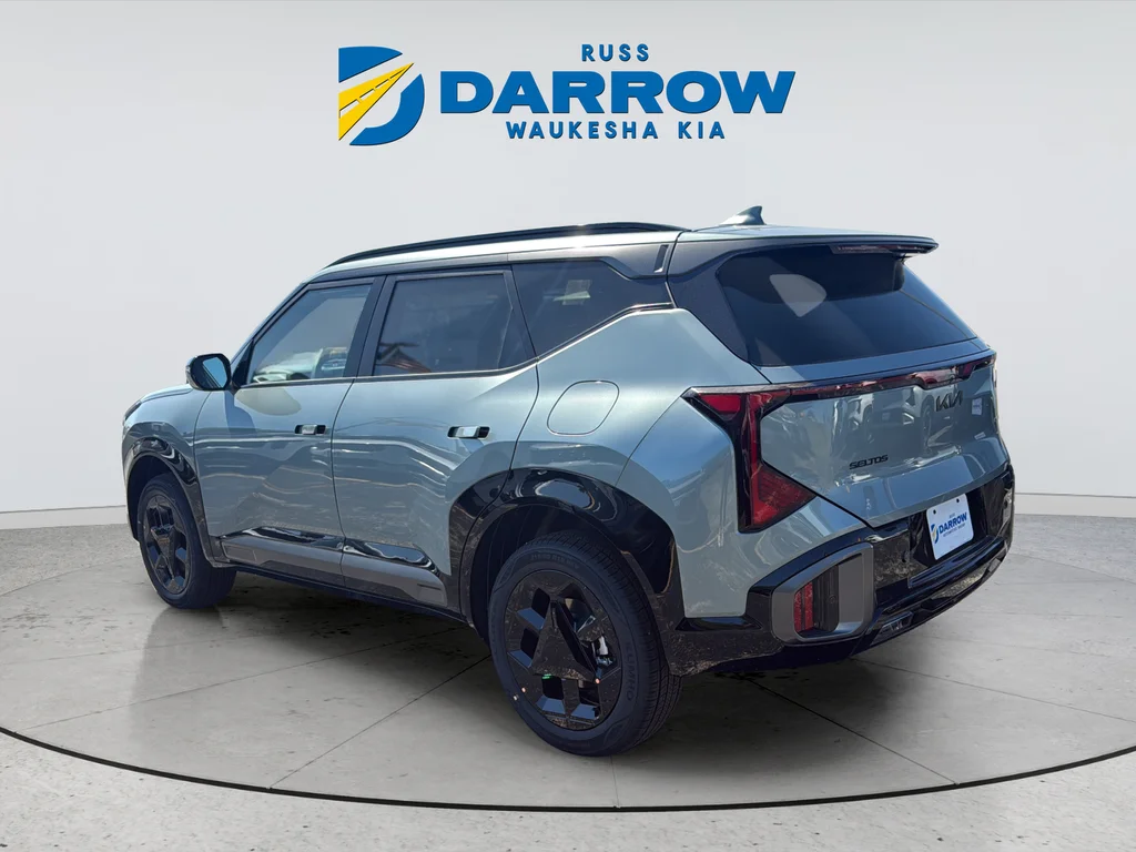 New 2027 Iceberg Green Kia X-Line S image 3