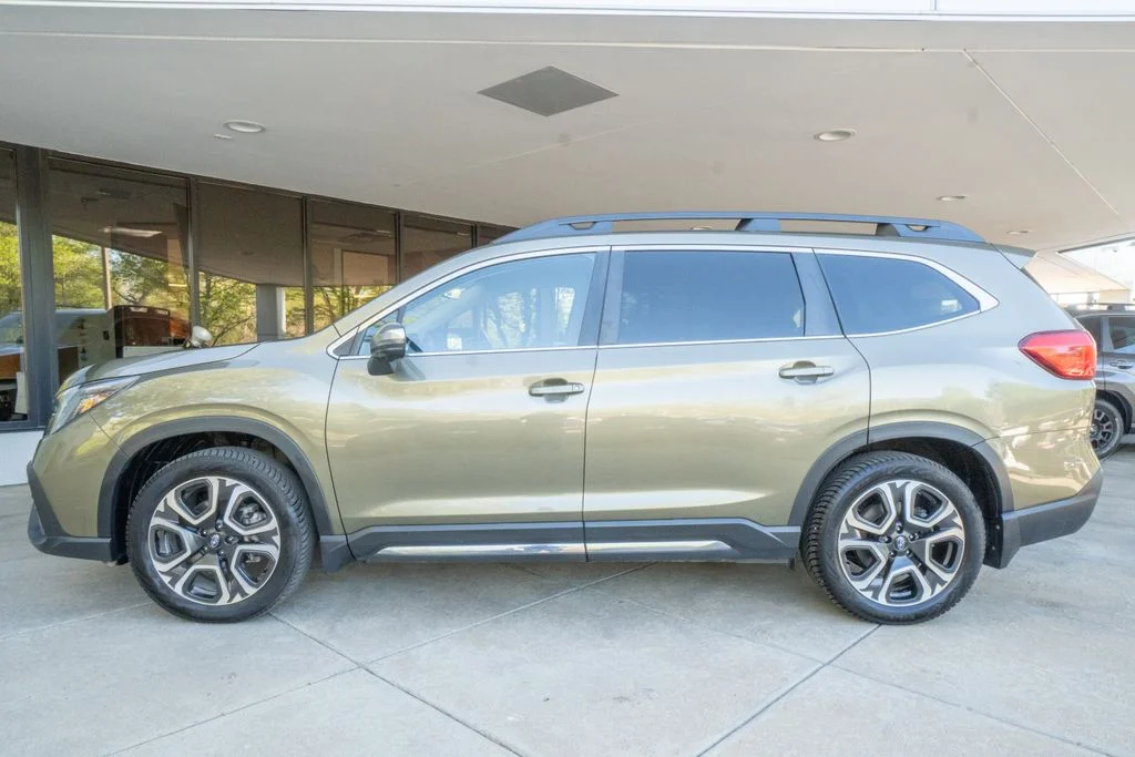 Used 2023 Brown Subaru Limited image 4