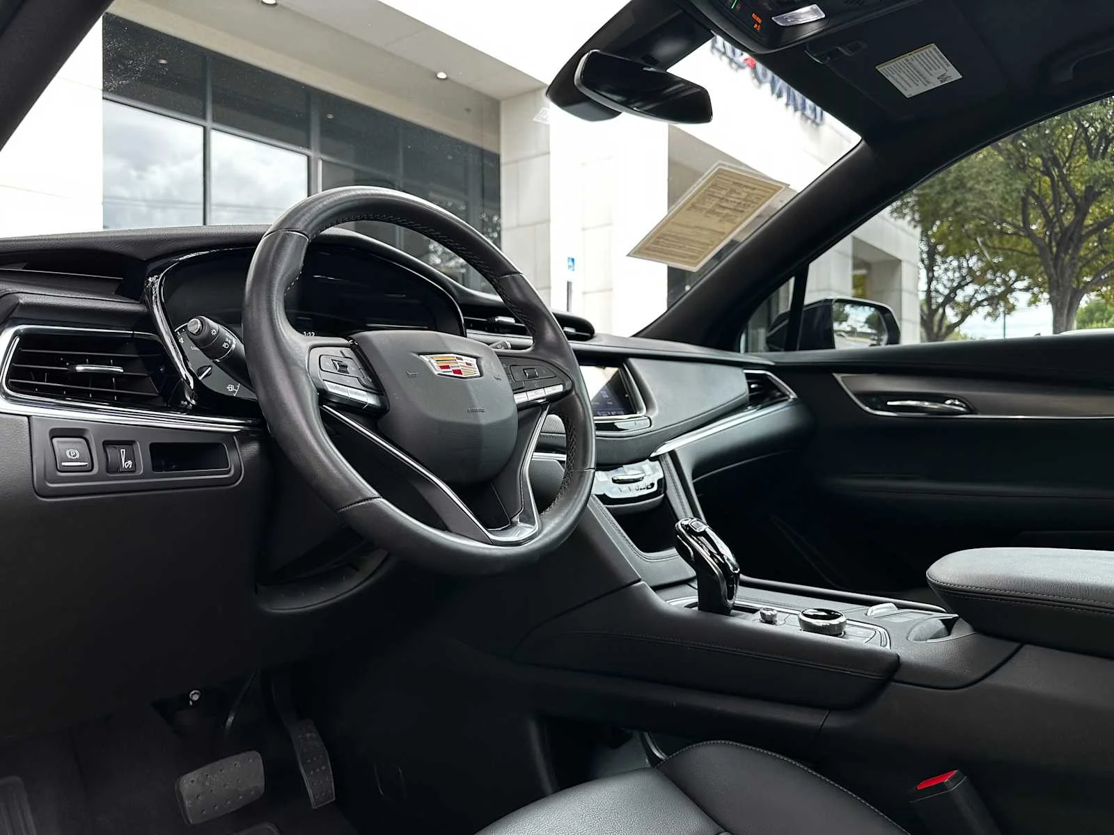 Certified Used 2025 Stellar Black Metallic Cadillac Luxury image 8