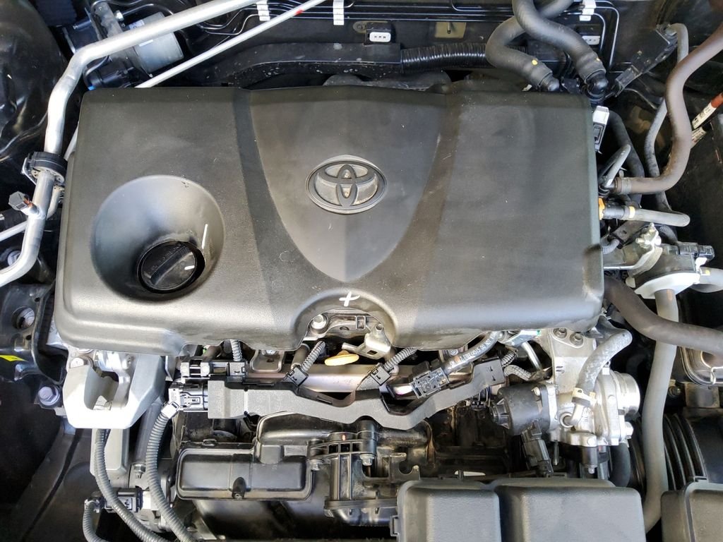 Used 2024  Toyota Adventure image 21