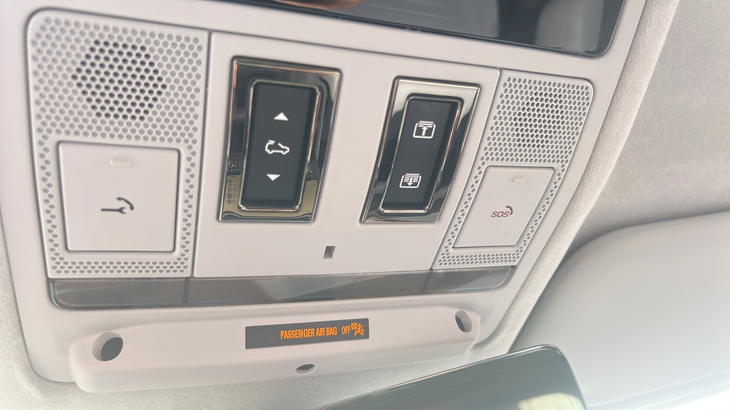 New 2026 Blue Land Rover  OCTA image 27