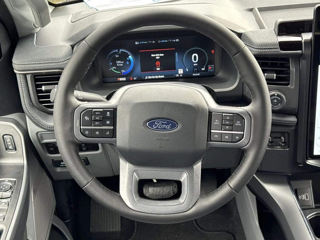 New 2025 Black Ford Flash image 23