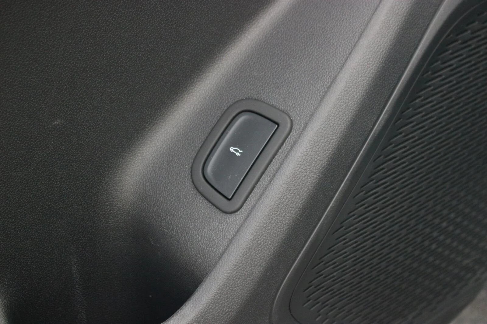 Used 2026 Sterling Gray Metallic Chevrolet LT image 19