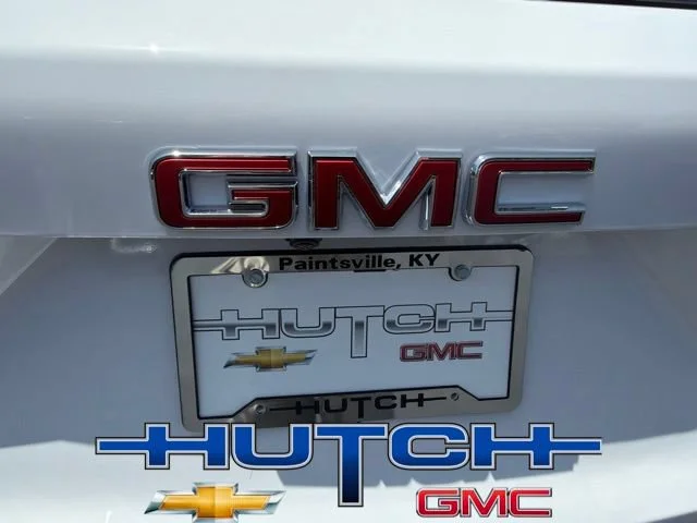 New 2026 Summit White GMC Elevation image 12