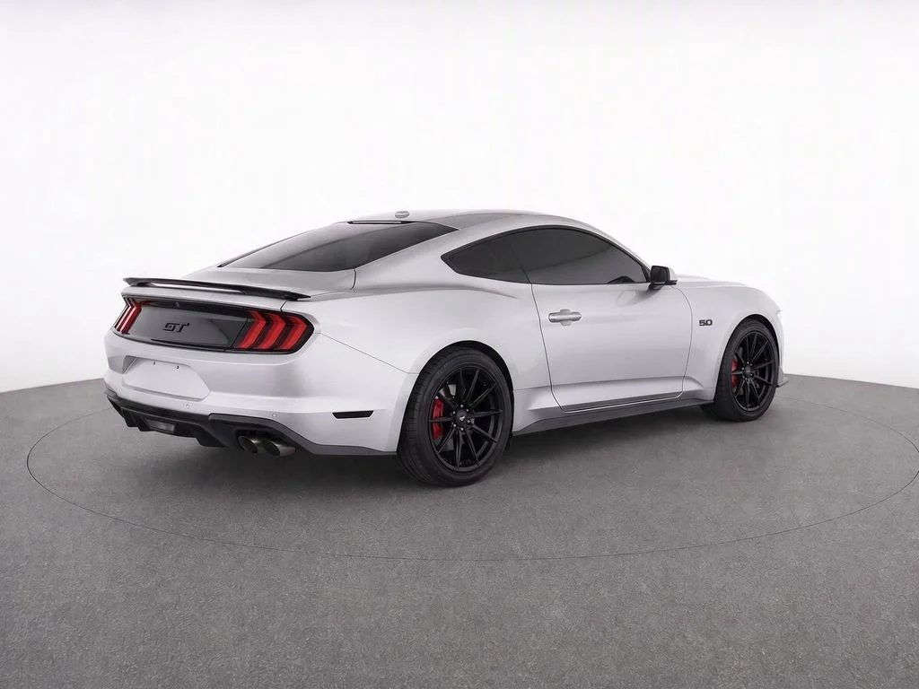 Used 2018 Silver Ford GT image 3