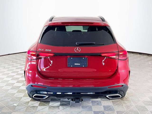 New 2026 MANUFAKTUR Patagonia Red Metallic Mercedes-Benz GLC 300 image 6