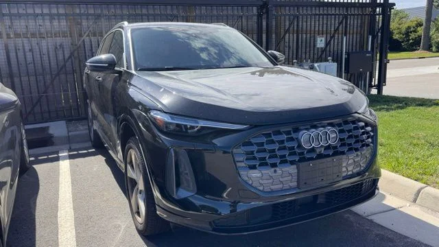 2025 Audi Q5 40 Premium Plus's photo