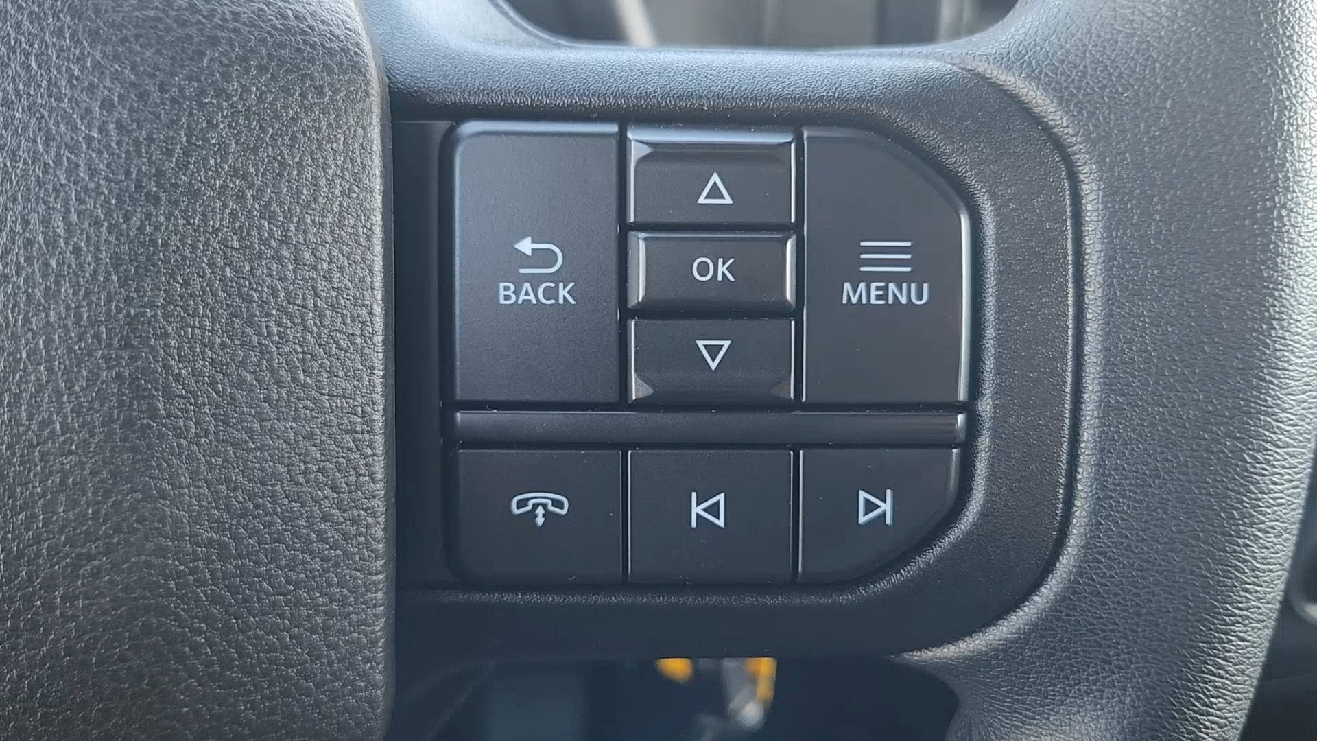 Used 2022 Stone Gray Metallic Ford Tremor image 13