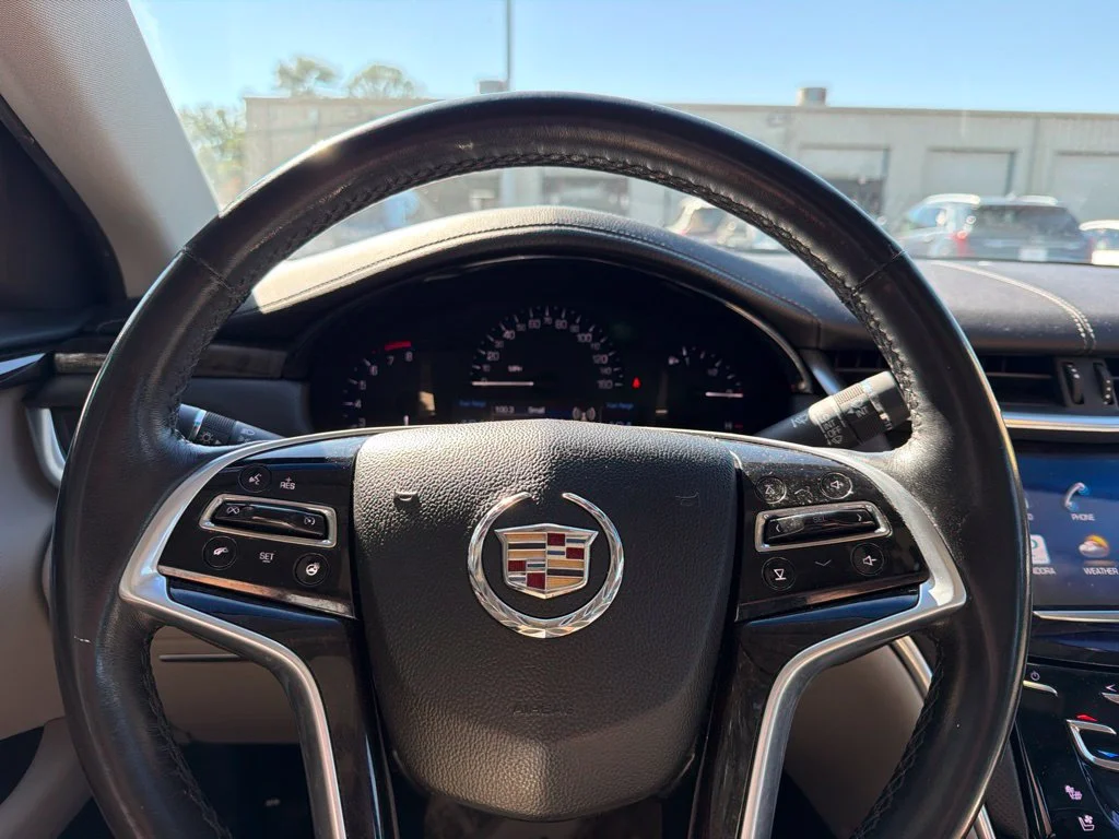 Used 2013 Radiant Silver Metallic Cadillac Luxury image 15