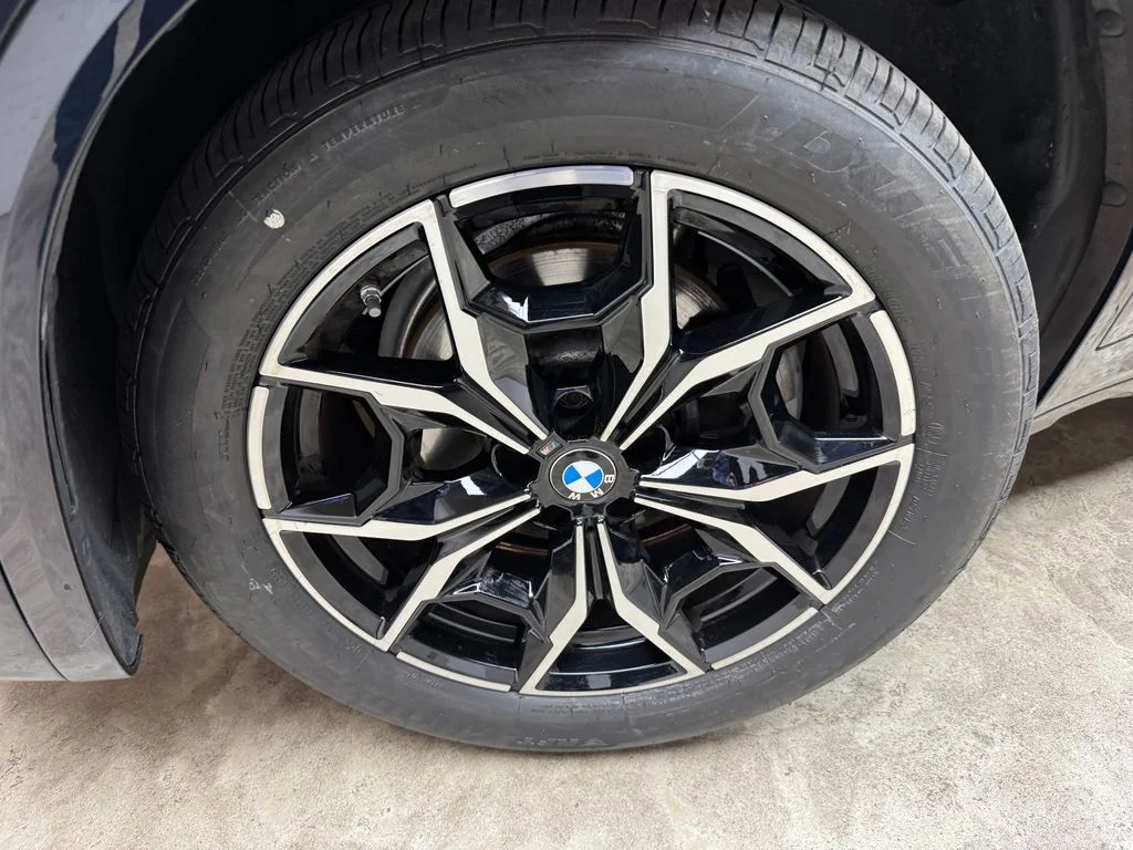 Used 2024 Black BMW xDrive30i image 30