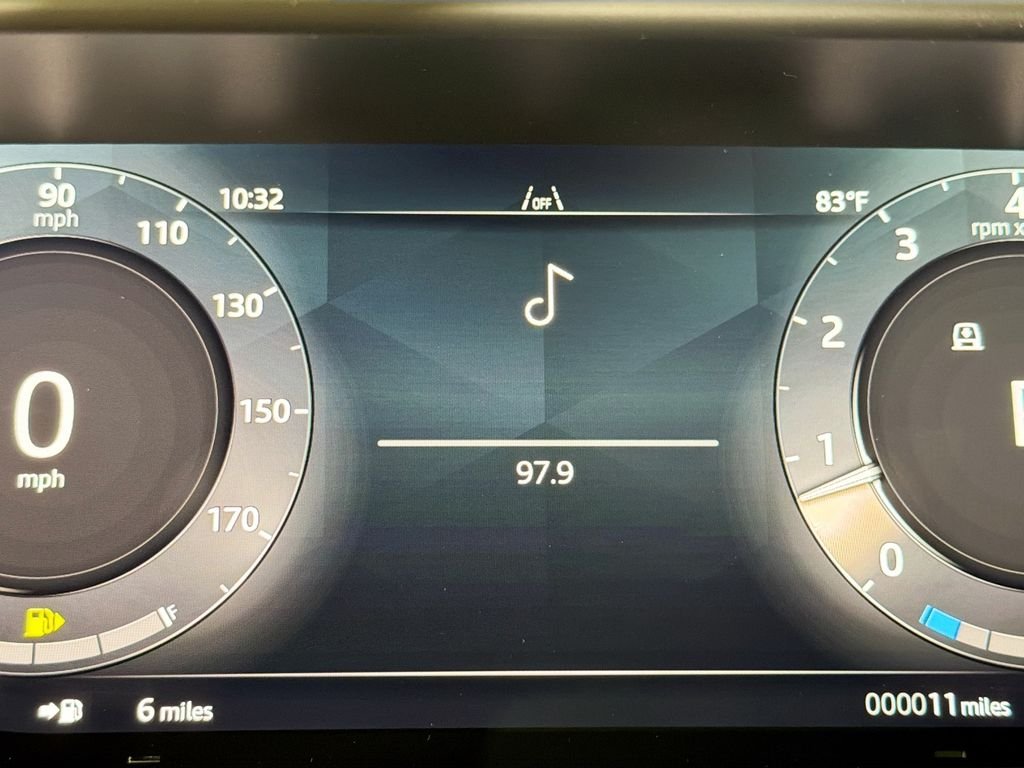 New 2026 Fuji White Land Rover Dynamic SE image 12