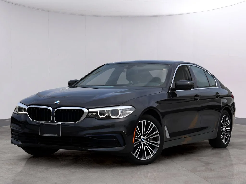 Used 2019 Gray BMW 530i xDrive image 1
