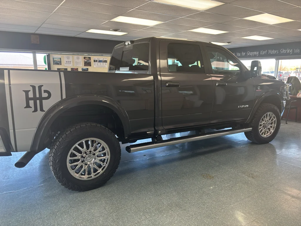 New 2025 Granite Crystal Metallic Clear-Coat Exterior Paint RAM Laramie High Plains Edition image 4