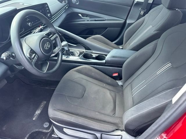 Used 2023 Red Hyundai Blue image 5