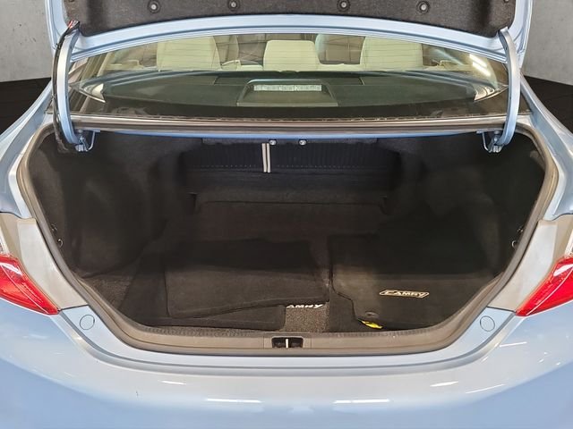 Used 2012 Clearwater Blue Toyota LE image 15