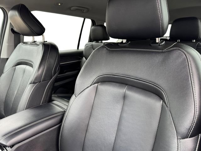 Used 2023 Gray Jeep Limited image 13