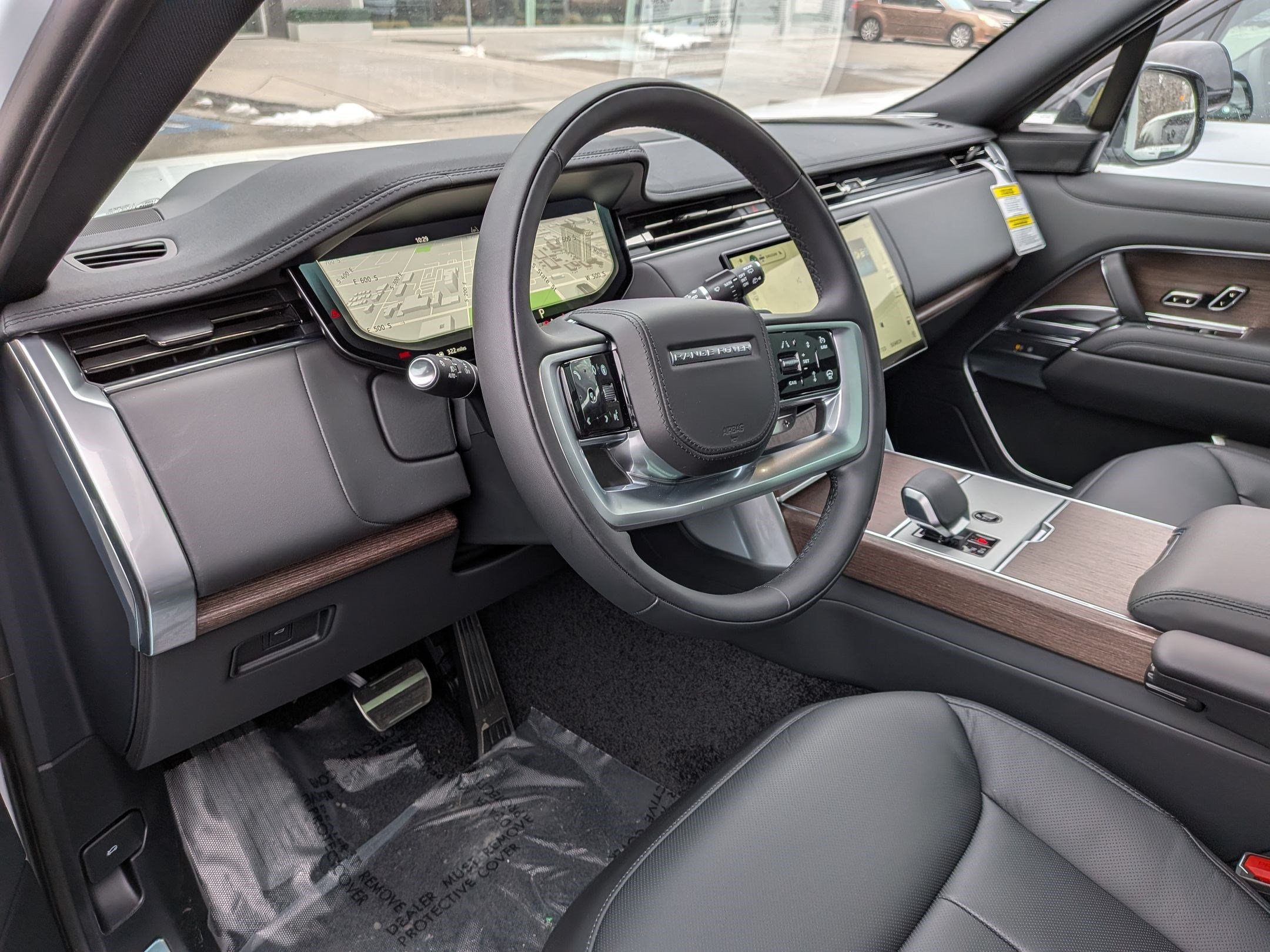 New 2025 Fuji White Land Rover SE image 11