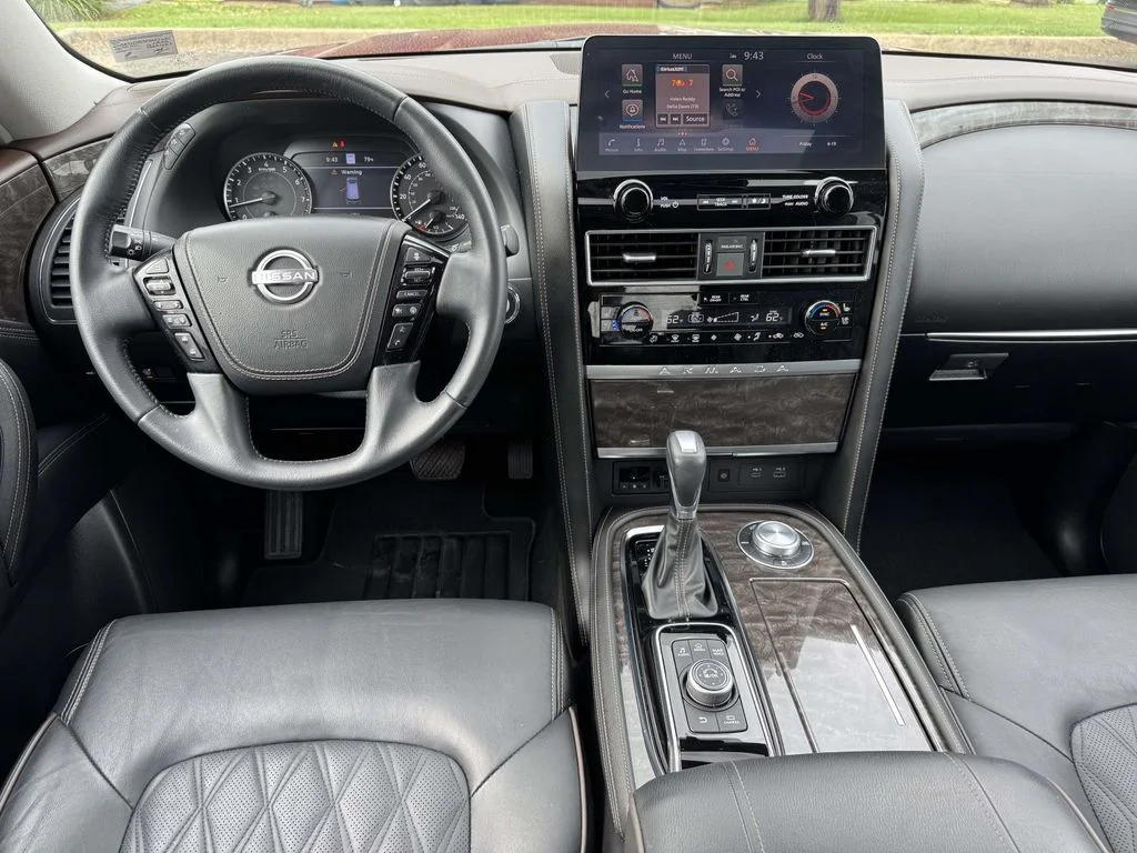 Used 2023 Red Nissan Platinum image 17
