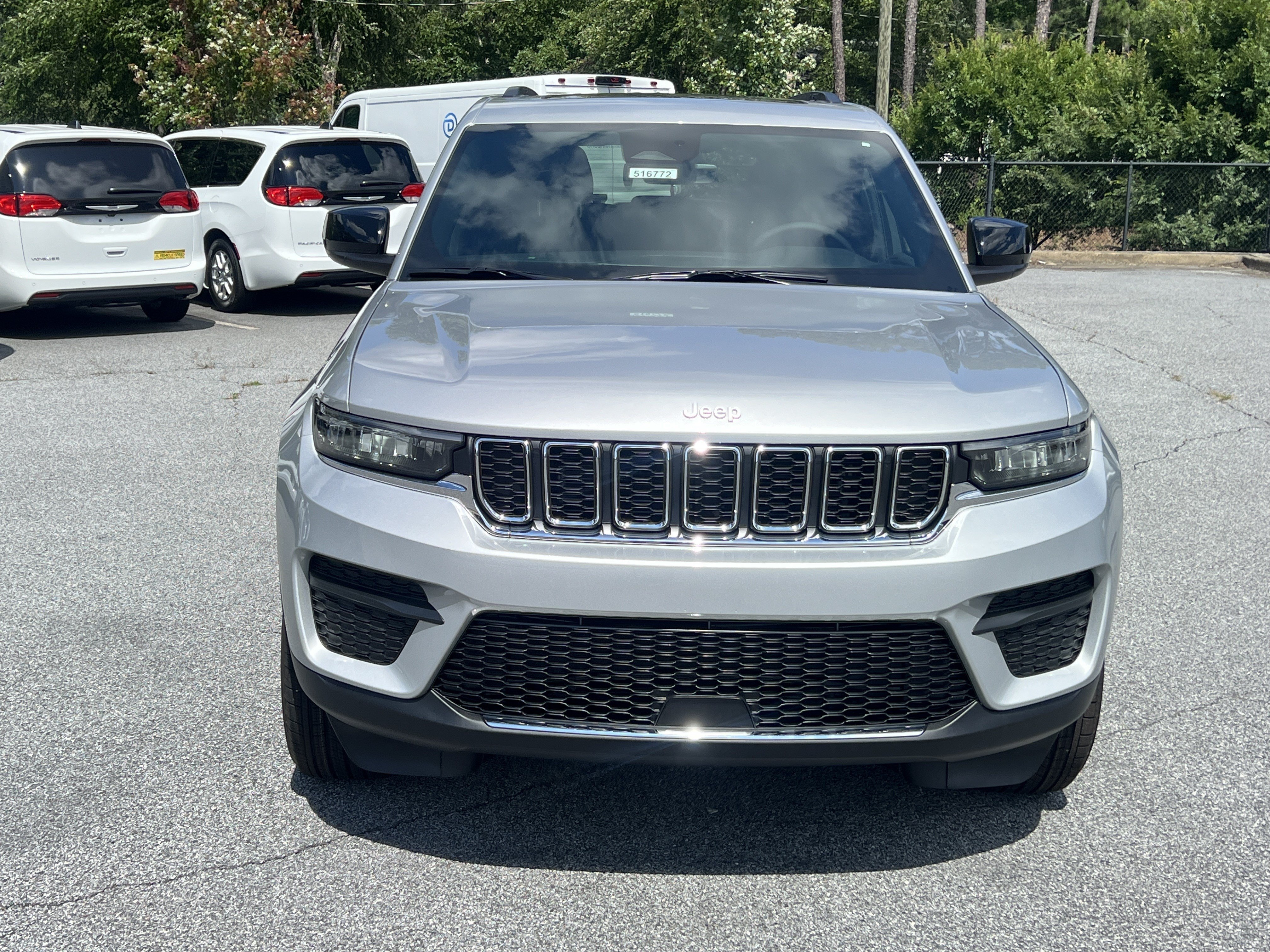 New 2026 Silver Zynith Jeep Laredo X image 2