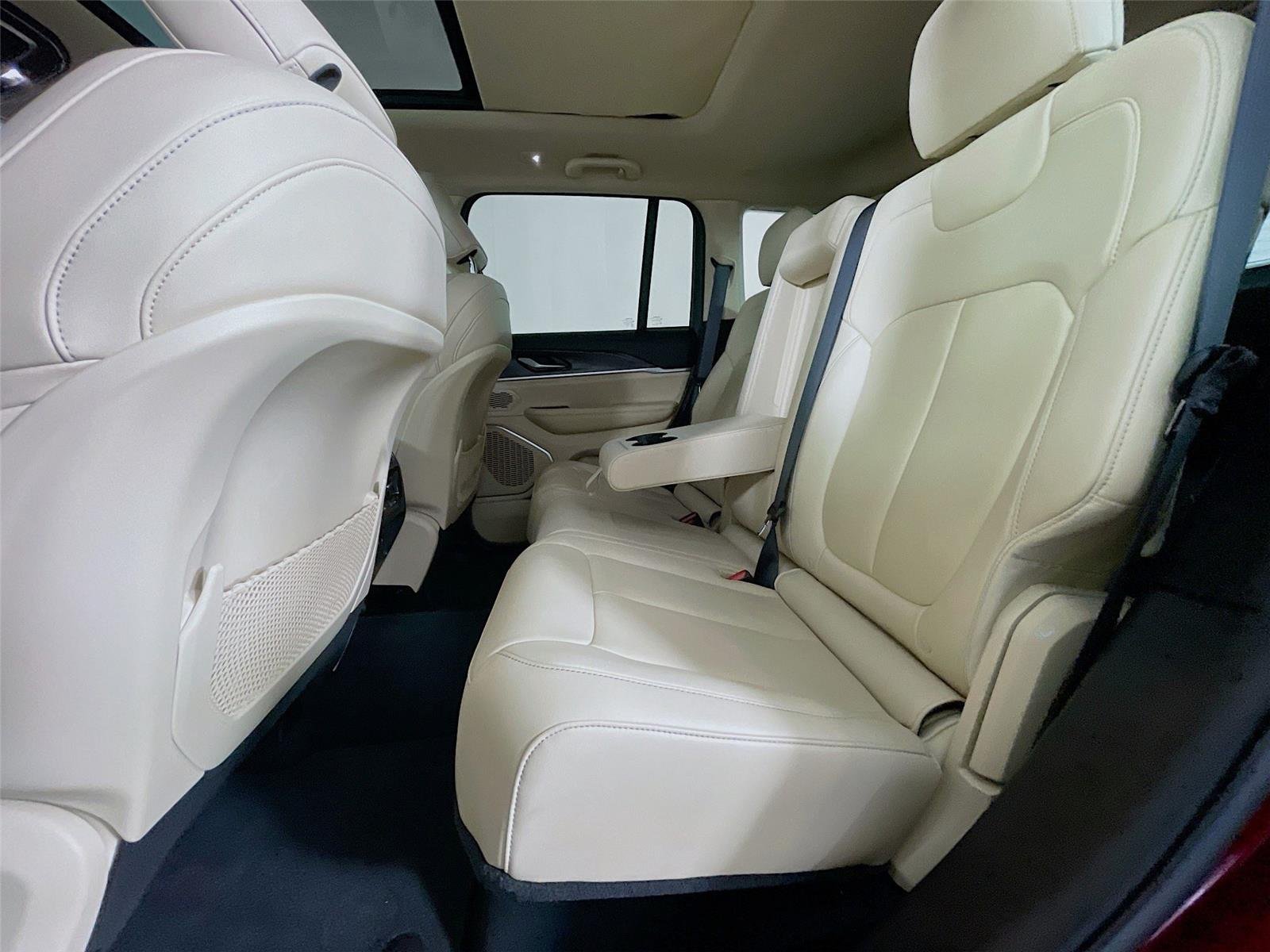 Used 2022 Velvet Red Pearlcoat Jeep Limited image 29