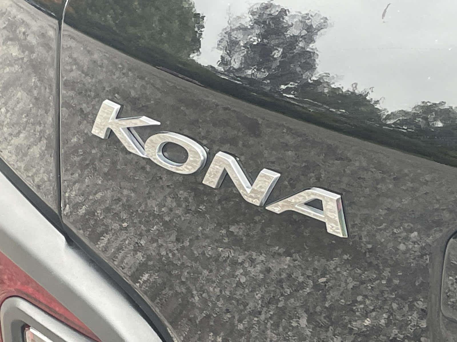 Used 2018 Ultra Black Hyundai SEL image 24