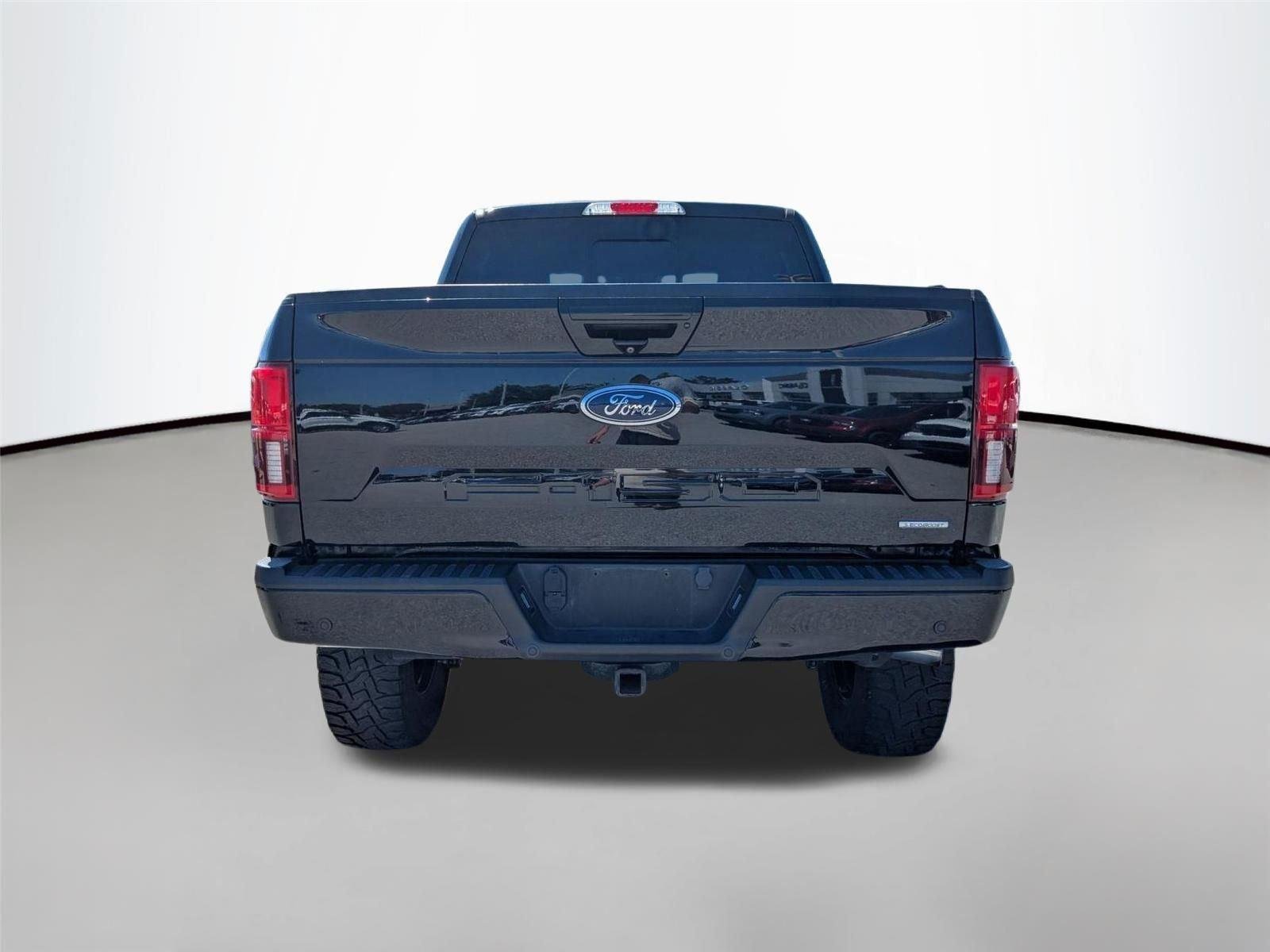 Used 2020 Agate Black Metallic Ford LARIAT image 6