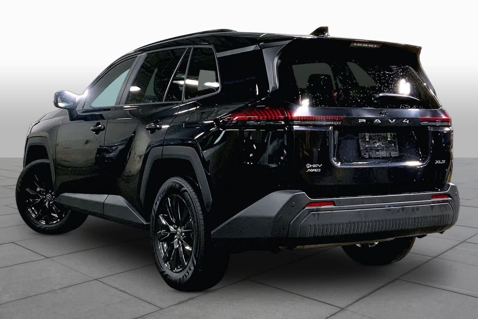 Used 2026 Midnight Black Metallic Toyota XLE Premium image 12