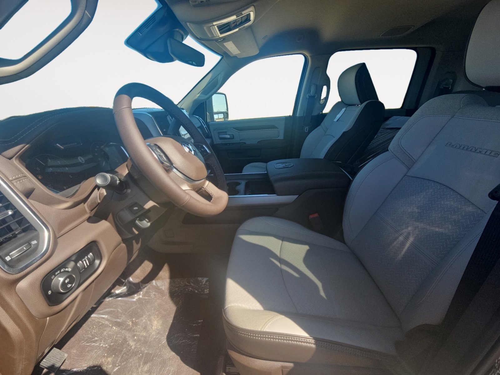 2025 RAM 2500 Laramie - Photo 22