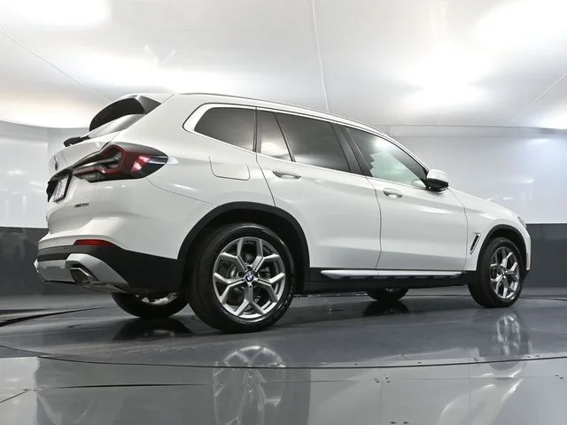 Used 2023 White BMW xDrive30i image 55