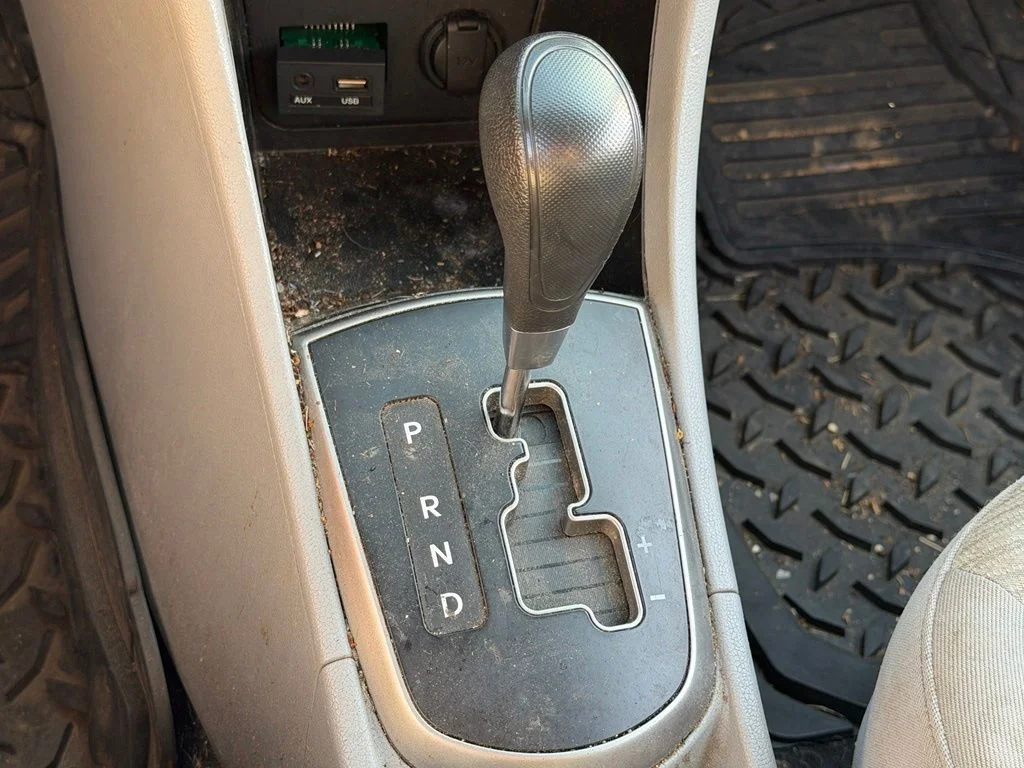 Used 2017 Gray Hyundai SE image 24