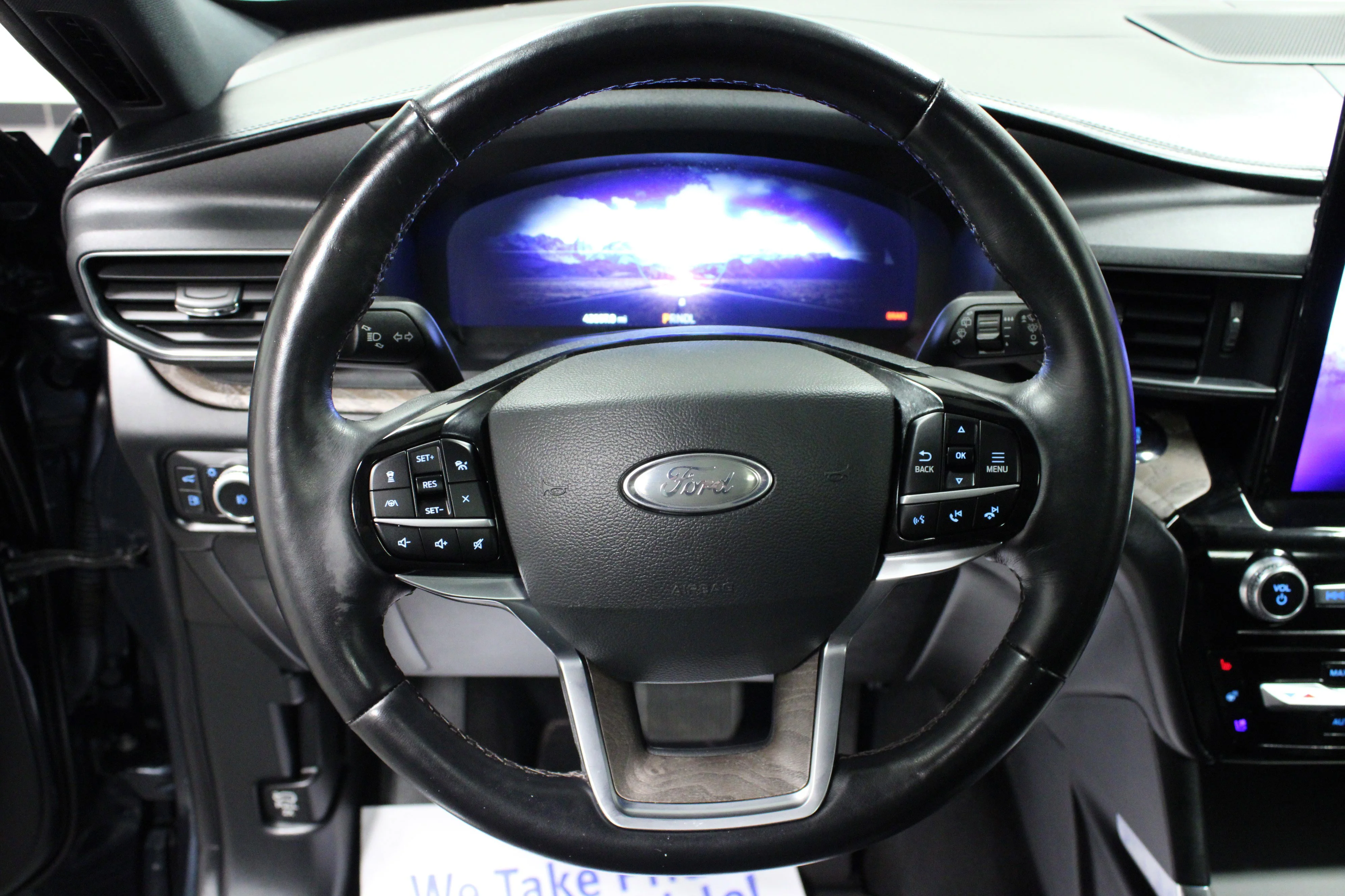Used 2022 Blue Metallic Ford Platinum image 18