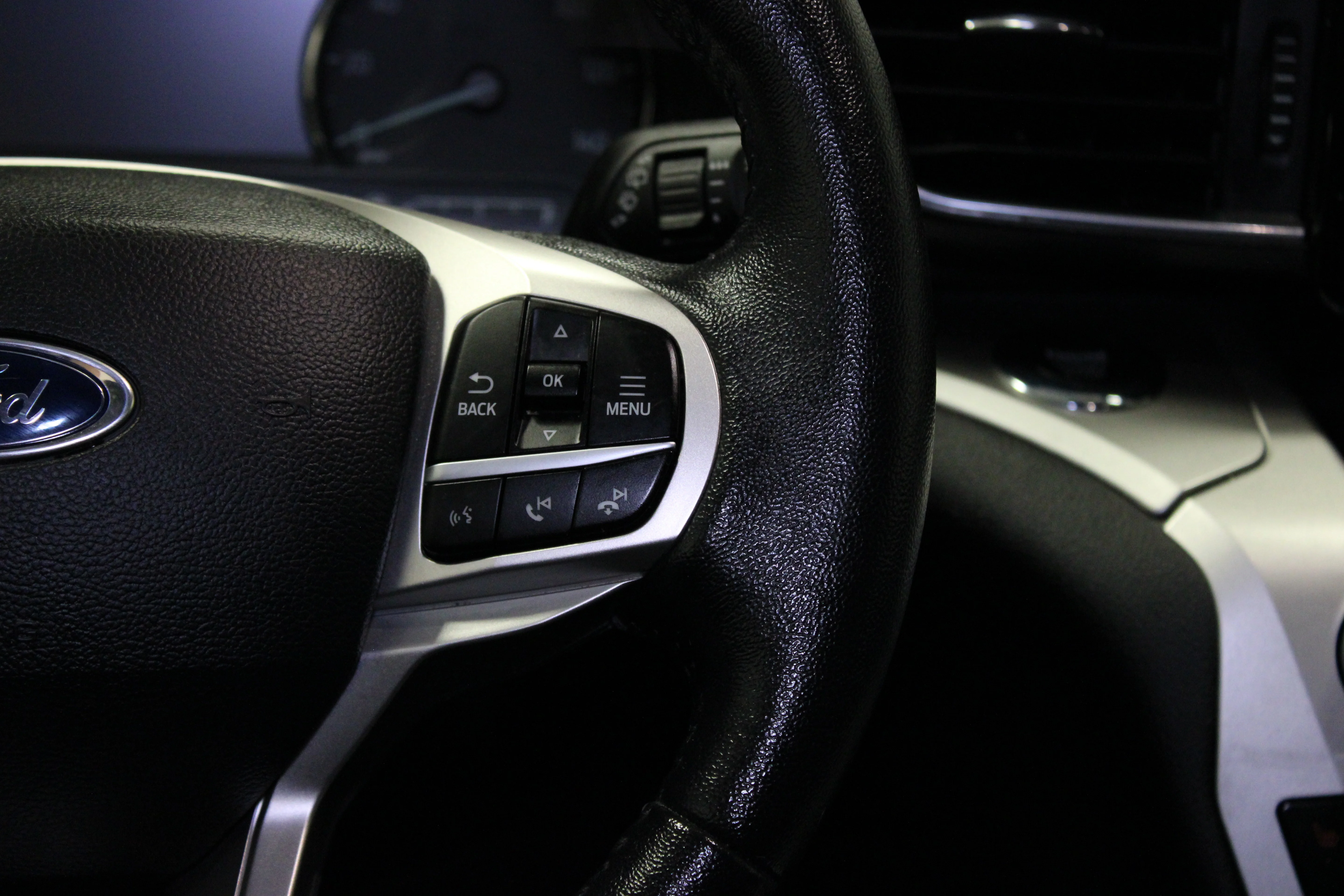 Used 2022 Black Metallic Ford XLT image 30
